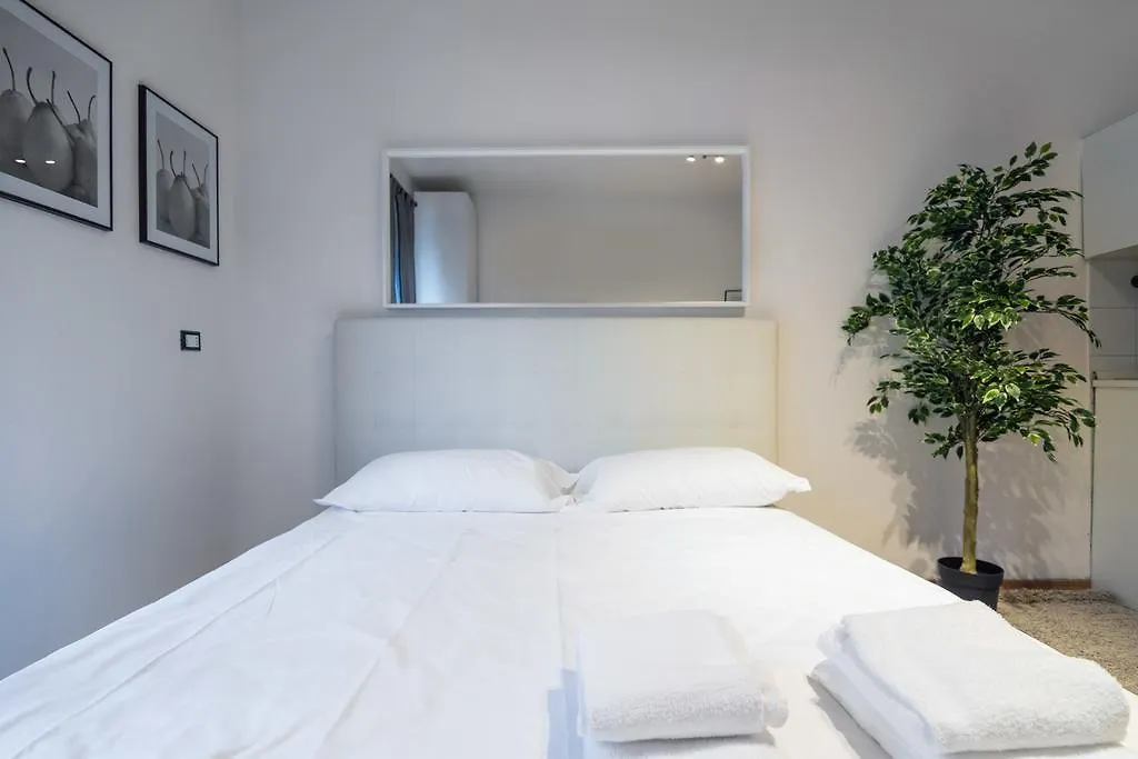 Cadorna Center Studio-By Flatscollection Milan
