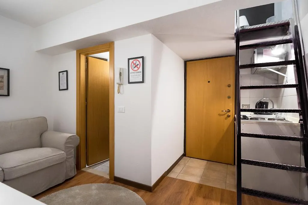 Cadorna Center Studio-By Flatscollection Milan Apartment